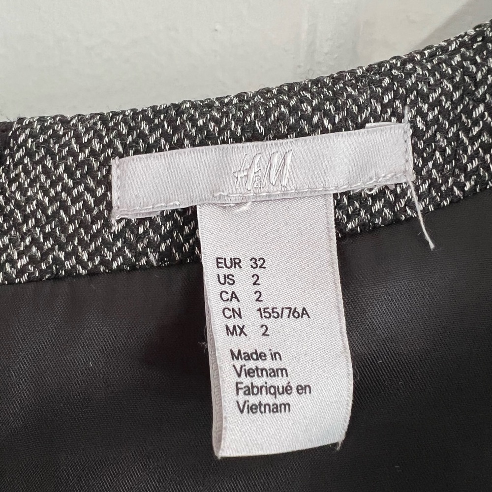 H&M Dress - Picture 4 of 4